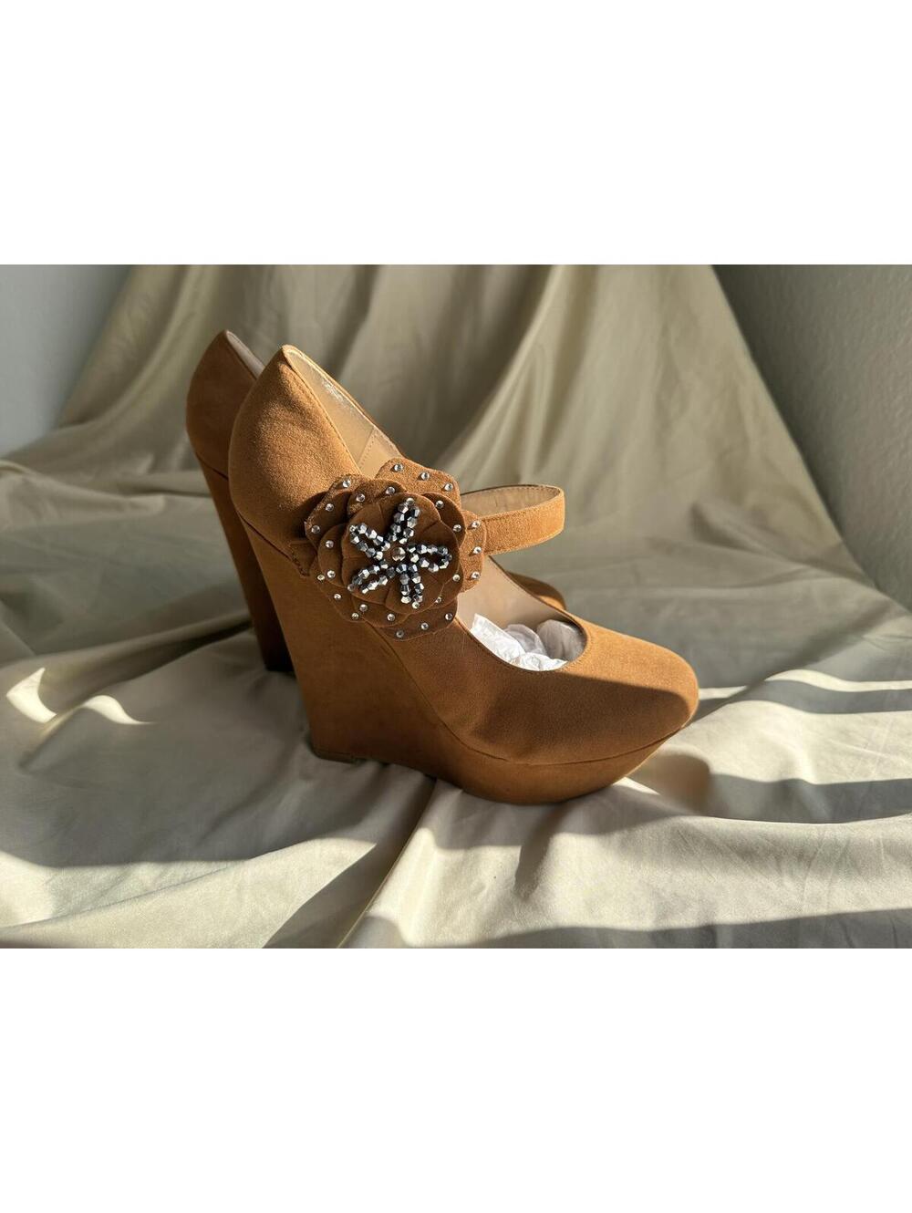 Delicacy Tan Mary Jane Platform Wedges Floral Rhinestone Y2K Heels Size 7.5 - Picture 3 of 5